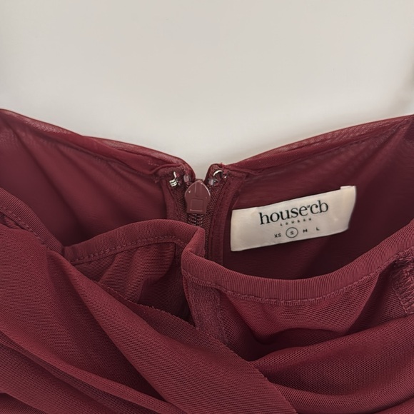House of CB Sirene burgundy ruched bodycon midi dress SMALL Ruched Dress - Picture 10 of 12
